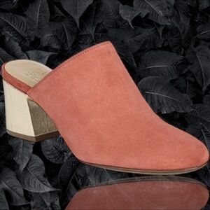 NWOT Naturalizer ‘Daria’ Women’s Heeled Mule in “Desert Clay” Suede Size 9.5 W